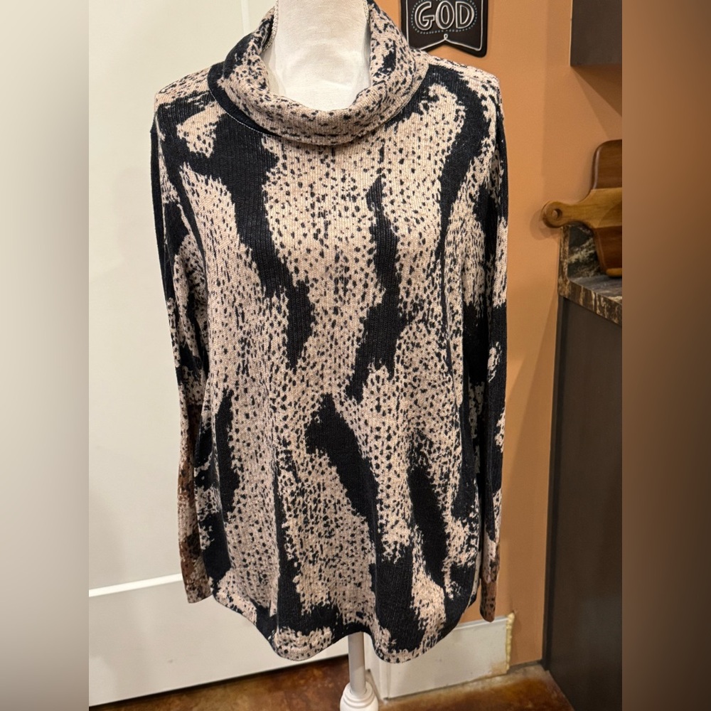 NIC + ZOE | Lightweight Cowl Neck Sweater | Black, Tan and Brown